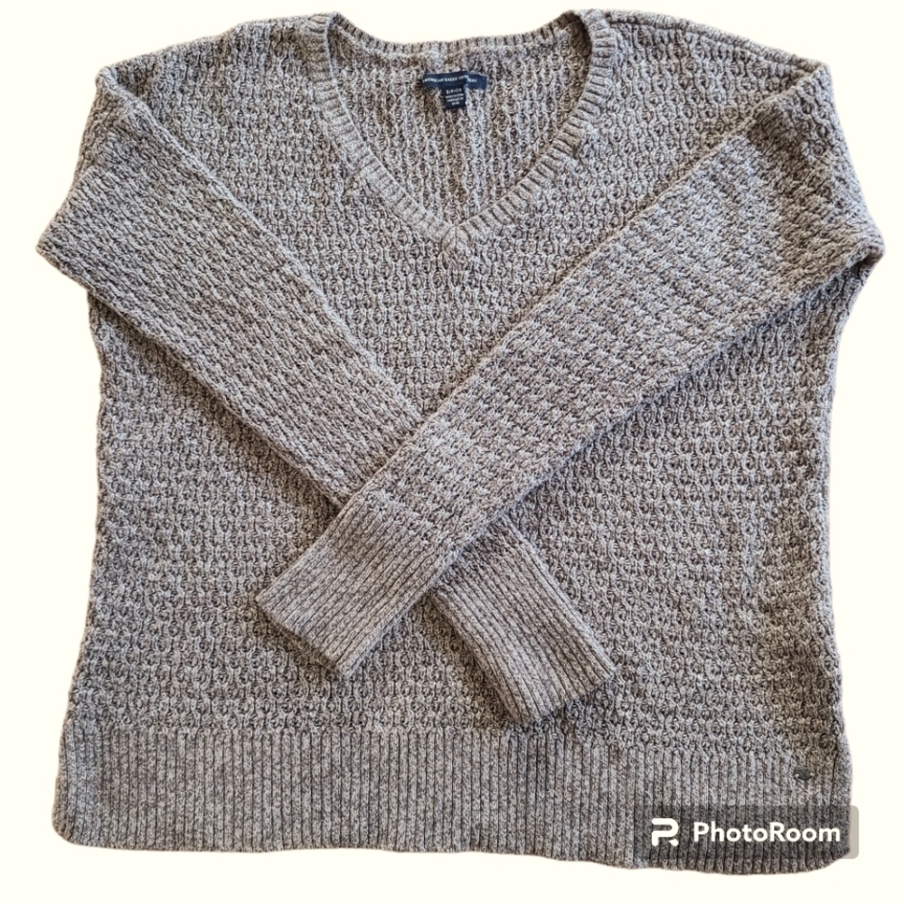 American Eagle Outfitters sweater